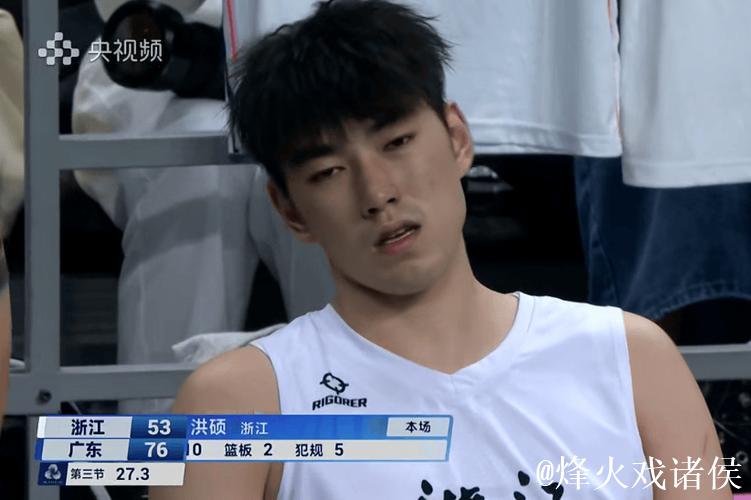 徐杰关键三分张洪硕18分 广东险胜浙江取2连胜 徐杰关键三分张洪硕18分 广东险胜浙江取2连胜